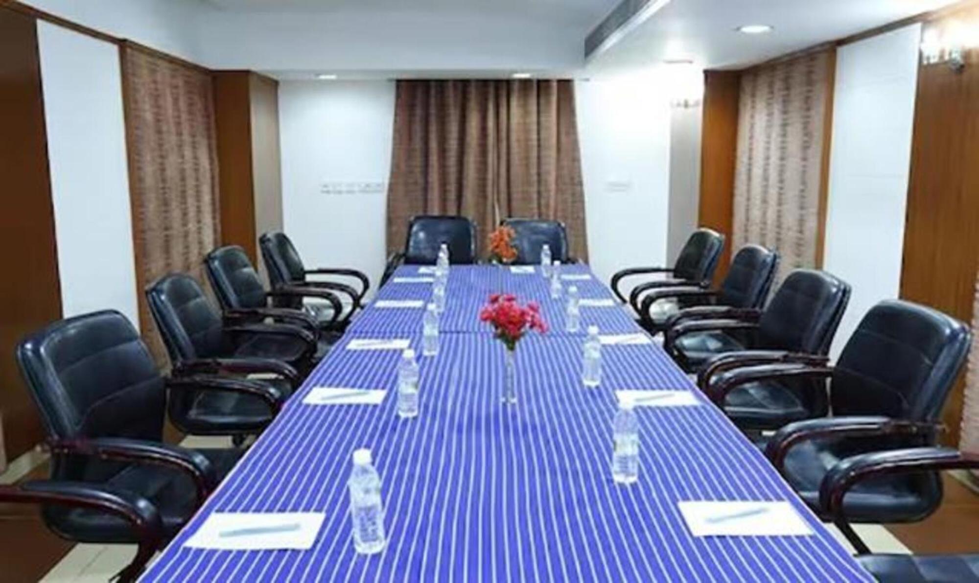 Fabhotel Prime Chennai Deluxe Kültér fotó