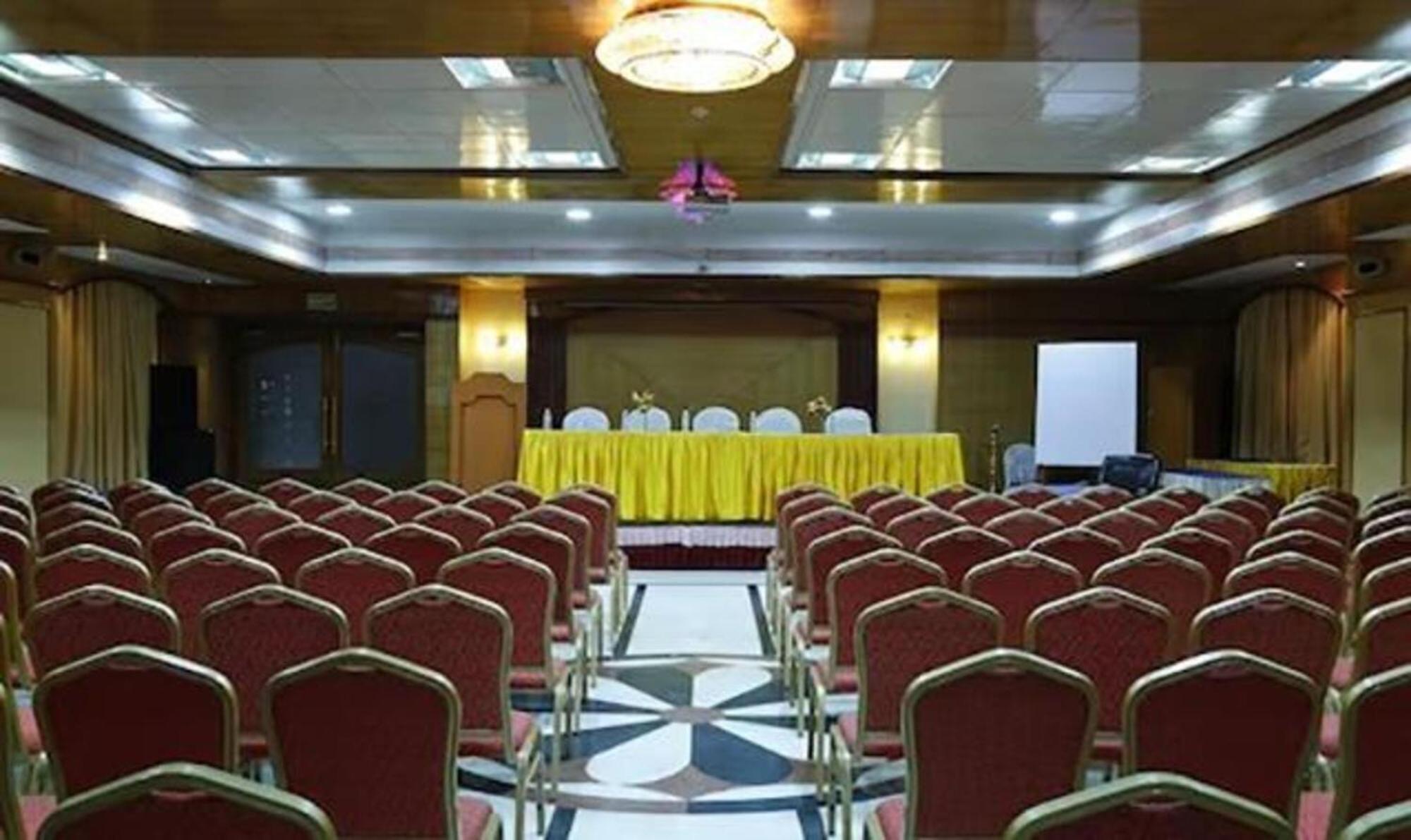 Fabhotel Prime Chennai Deluxe Kültér fotó